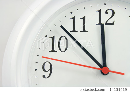 almost 12 o clock 14131419