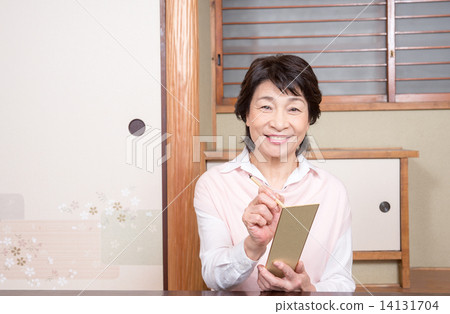 人 老人 微笑 14131704