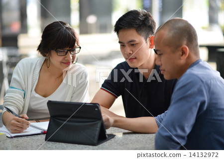 Young adults in campus 14132972