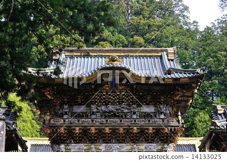 Toshogu Shrine Yomei gate 04 Toshogu Shrine Yomei gate 04 14133025