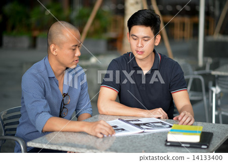 Young adults in campus 14133400