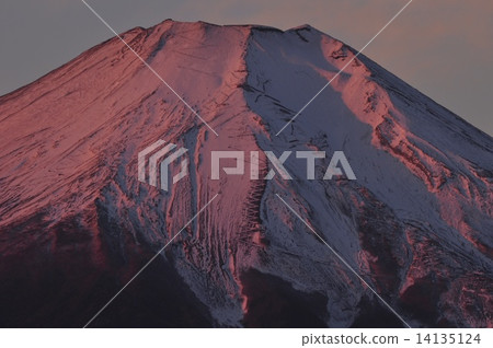 With snow With snow 14135124