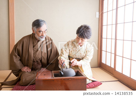 高級夫婦 14138535