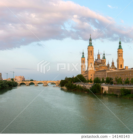 Zaragoza Basilica Spain Panorama Zaragoza Basilica Spain Panorama 14140143