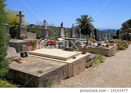 old cemetery in Saint Paul de Vence, Provence, France. old cemetery in Saint Paul de Vence, Provence, France. 14141477