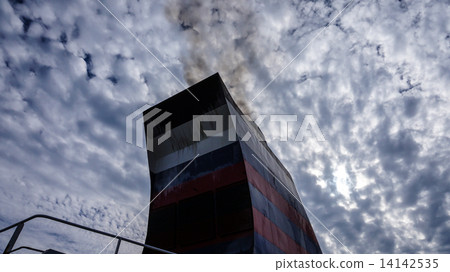 Ogasawara Maru chimney 14142535