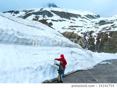 Family in summer mountain (Oberalp Pass, Switzerland) 14142754