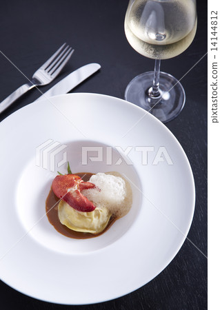 Lobster Ravioli with Porcini sauce Lobster Ravioli with Porcini sauce 14144812