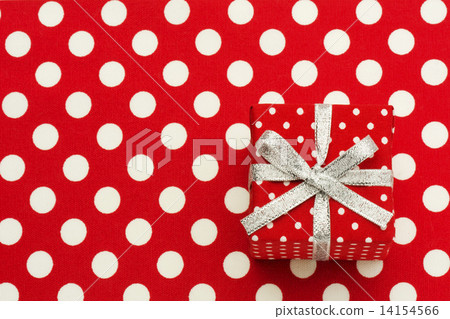 Polka-dotted gift box Polka-dotted gift box 14154566