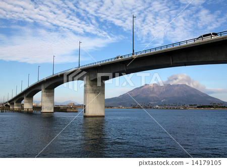 Sakurajima / Riming Minato Ohashi and Sakurajima 14179105