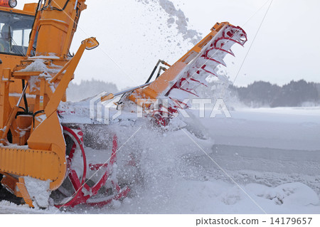 在冬天除雪風景 14179657