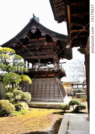 Walking in Yuuki city Walking in Yuuki city 14179837