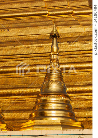 Shwedagon pagoda 14180494