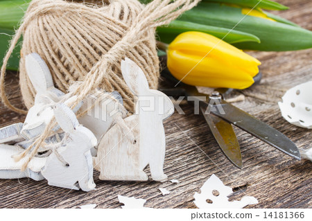 easter rabbits 14181366