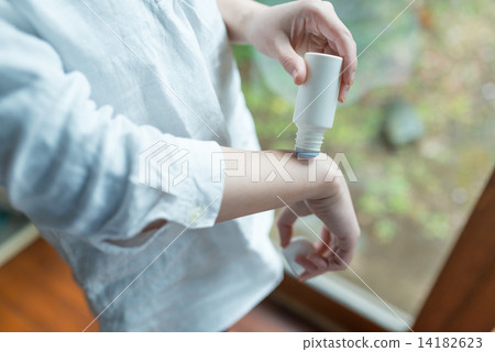 Insect bites 14182623