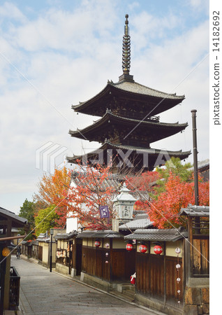 Yasaka Dori Kyoto Higashiyama 14182692