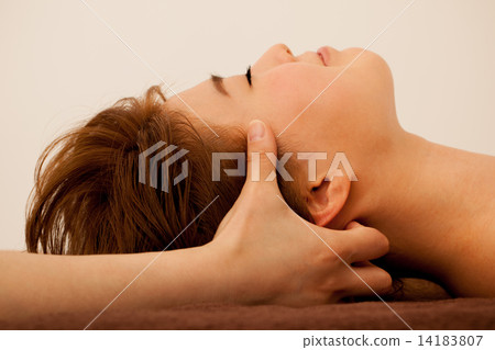 head massage, head spa, person 14183807