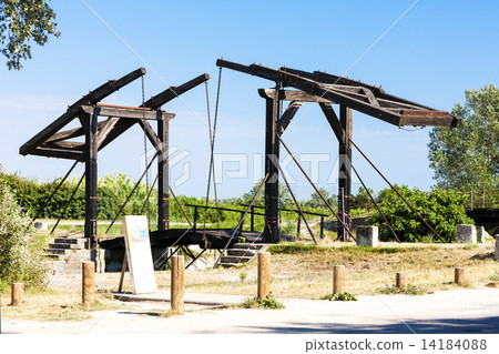 Vincent van Gogh bridge near Arles, Provence, France 14184088
