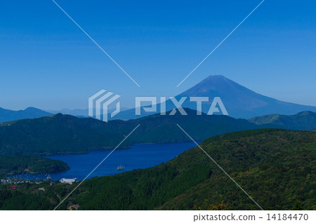 Lake Ashinoko and Mt. Fuji Lake Ashinoko and Mt. Fuji 14184470