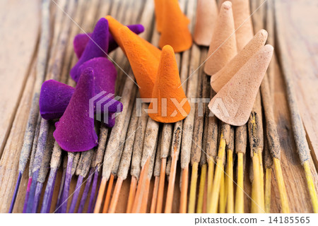 Incense sticks and cones 14185565