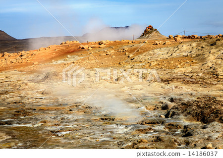 Geothermal field Geothermal field 14186037