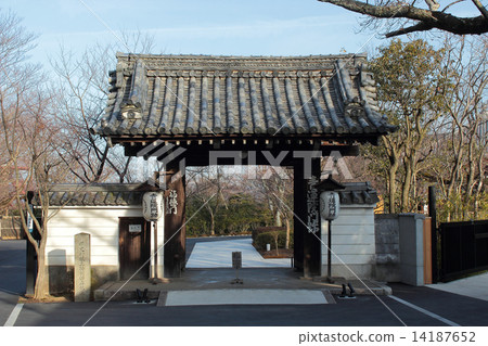 京都幕府將軍Tsukae Arahinin寺飛行地面Fukutokumon 京都幕府將軍Tsukae Arahinin寺飛行地面Fukutokumon 14187652