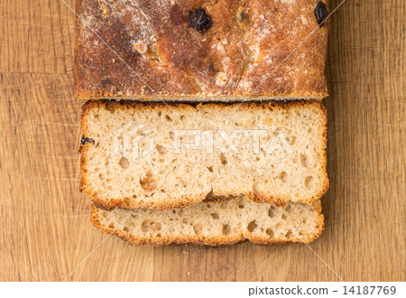 Sliced loaf of homemade unleavened wheat bread 14187769