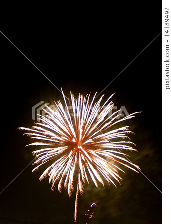 日本的夏季傳統，煙花 14189492