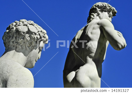 Replica of the David by Michelangelo in Florence, Italy Replica of the David by Michelangelo in Florence, Italy 14191327