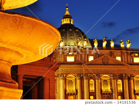 Basilica of Saint Peter in Vatican City, Italy Basilica of Saint Peter in Vatican City, Italy 14191536
