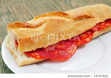 spanish bocadillo de chorizo, a chorizo sandwich spanish bocadillo de chorizo, a chorizo sandwich 14191602