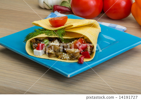 Aubergine pita 14191727