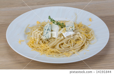Cheese pasta 14191844