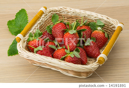 Fresh strawberry Fresh strawberry 14191891