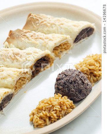 burritos with beans and rice 14196678