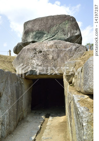 Ishimakidai Ancient Tombstone Room entrance Ishimakidai Ancient Tombstone Room entrance 14197287