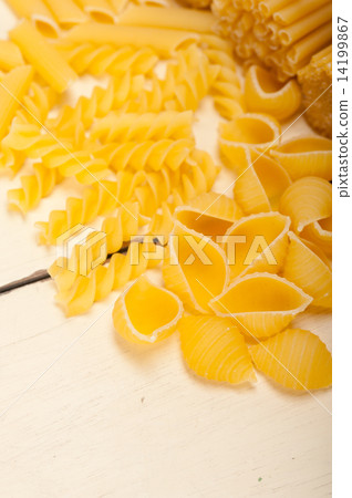 bunch of Italian pasta type 14199867