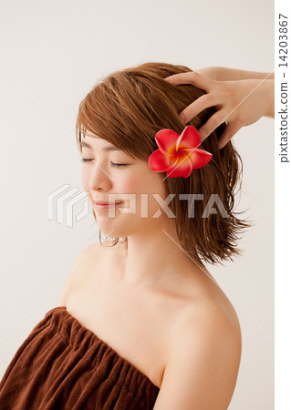 head massage, female, lady 14203867
