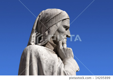 Statue of Dante Verone (Verona) Italy Statue of Dante Verone (Verona) Italy 14205899