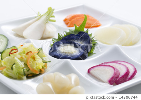 Pickles Pickles 14206744
