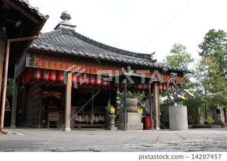 Shitara Temple 14207457