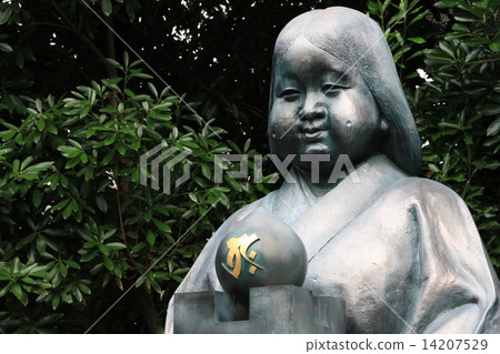 "Okame Statue" at Daihoonji Temple (Senbon Shakado) "Okame Statue" at Daihoonji Temple (Senbon Shakado) 14207529