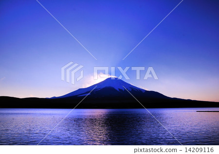 Fuji and Yamanakako 14209116