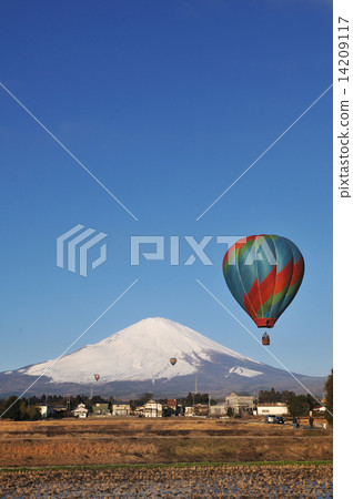 Fuji and hot air balloon 14209117