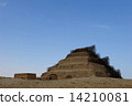 樓梯金字塔 14210081