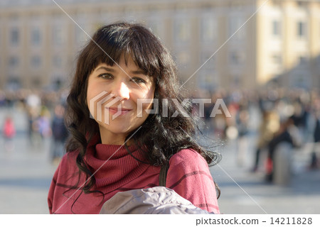 San Pietro and Girl 14211828