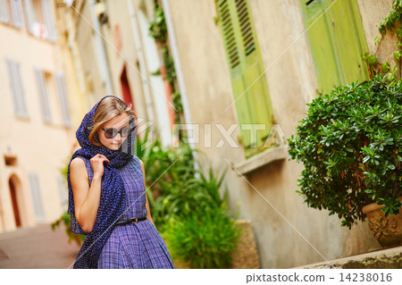 Elegant woman in Cannes, at Le Suquet 14238016