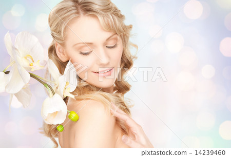face of beautiful young woman 14239460
