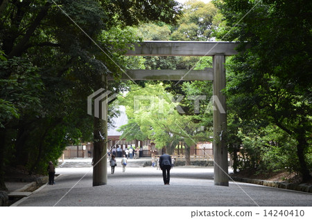 Atsuta Jingu Shinto Torii 14240410