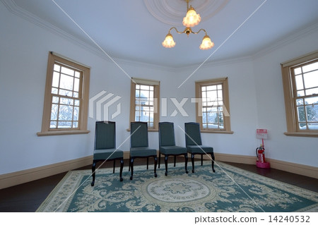 Inside the 3 rd floor of the Tenkokaku 14240532
